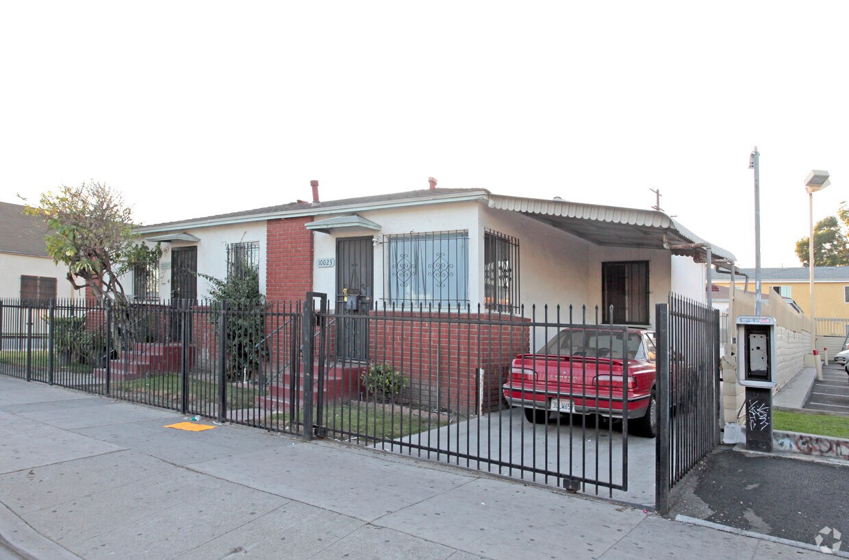 Building Photo - 10025 Avalon Blvd
