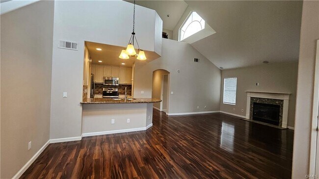 Building Photo - 133 La Mirage Cir