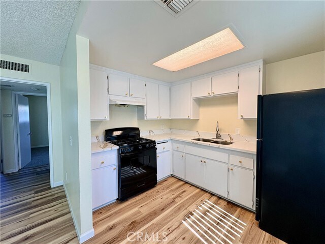 Foto del edificio - 1452 3rd St