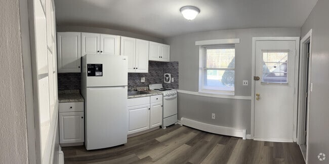 Building Photo - D1 Colonial Dr