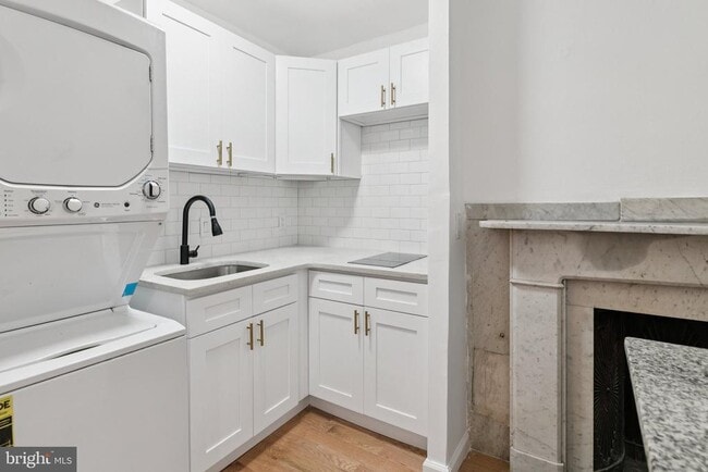 Building Photo - 1225 Spruce St