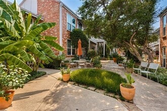 Building Photo - 4317 Hartford St