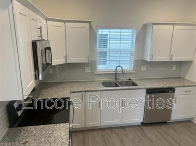 Building Photo - 3402 Littlefield Way