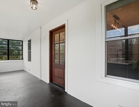 Building Photo - 2110 S Fillmore St