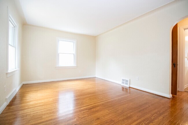 Foto del edificio - 2016 Balkan Pl