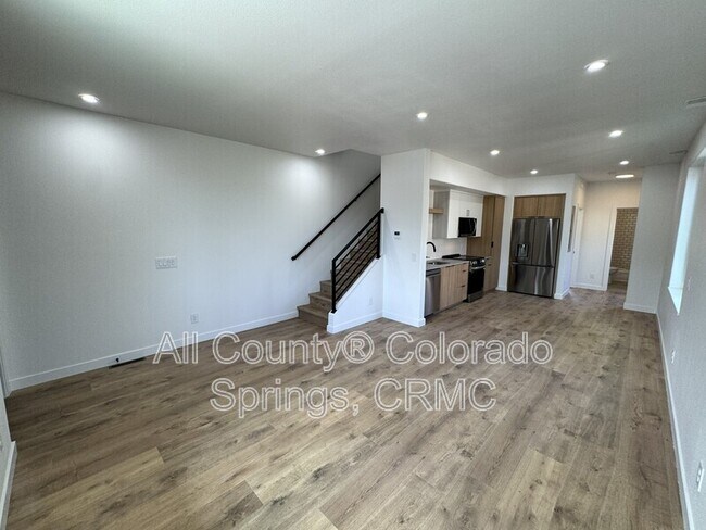 Building Photo - 2512 W Bijou St