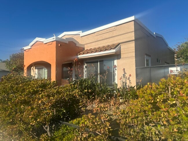 Foto del edificio - 1538 S Towne Ave