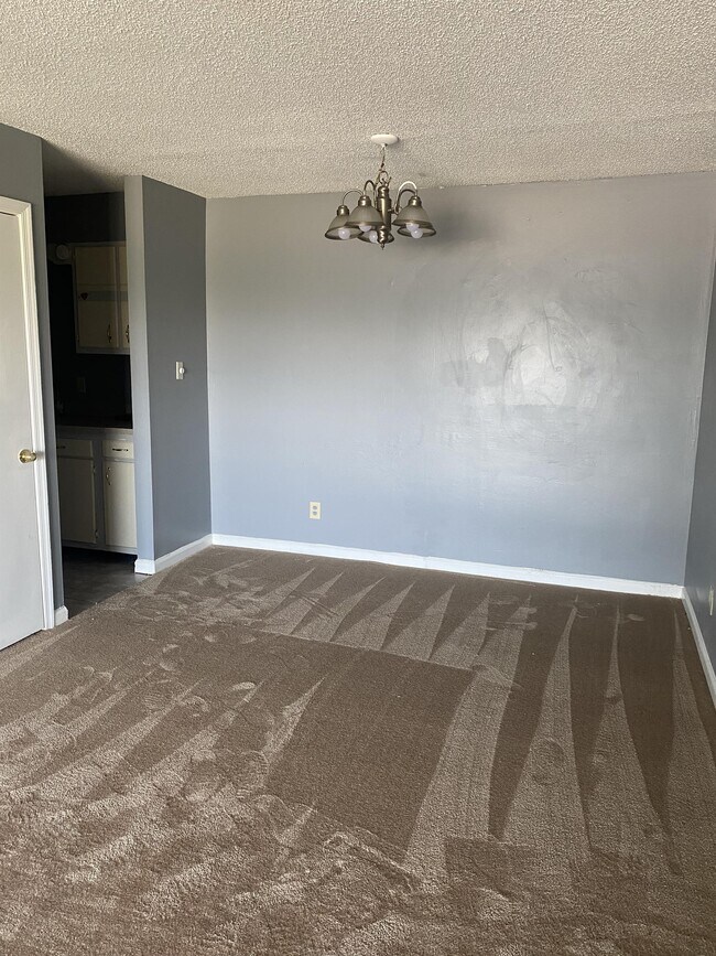 Foto del edificio - 2616 Randleman Rd