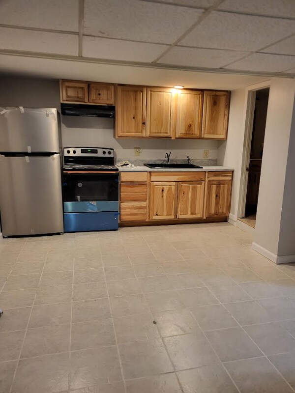 Building Photo - 1615 Lakeside Dr
