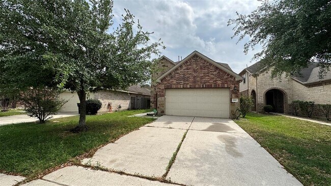 Foto del edificio - 1703 Thornhollow Dr