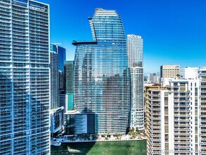 Building Photo - 300 Biscayne Blvd Way