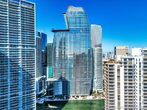 Building Photo - 300 Biscayne Blvd Way