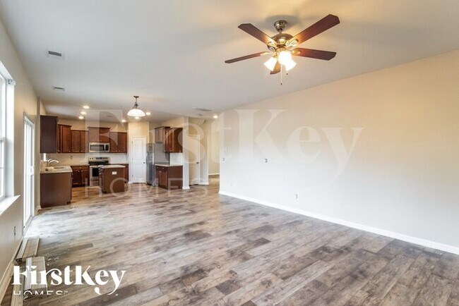 Foto del edificio - 202 Swamp Creek Ln