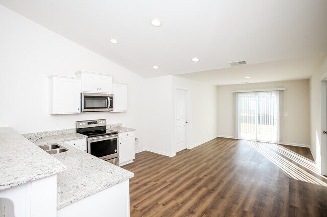 Foto del edificio - 472 Conifer St