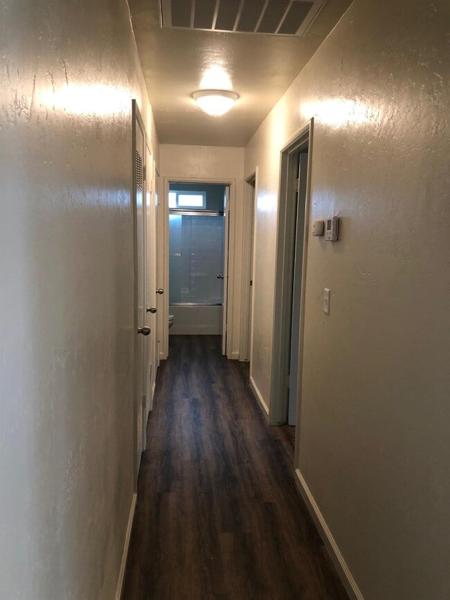 Building Photo - 1367 E San Ramon Ave