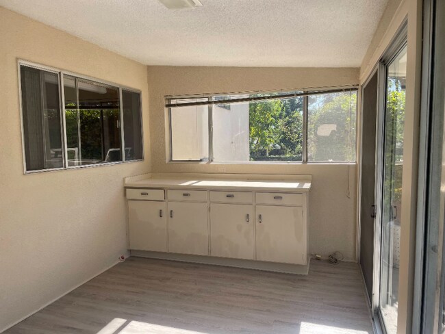 Foto del edificio - 1465 W Shannon St