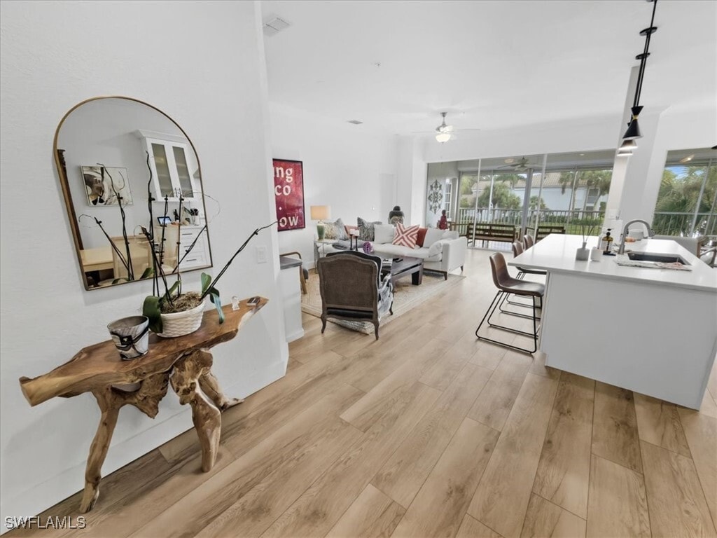 Foto principal - 6876 Redbay Park Rd