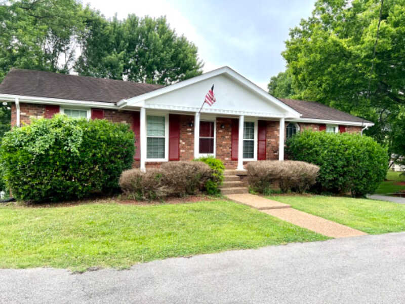 Foto principal - 256 Indian Lake Rd