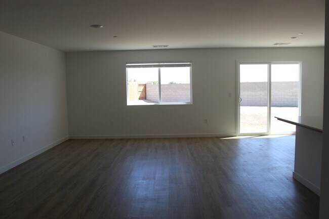 Building Photo - Sydney Park Home - New Home For Rent with ...