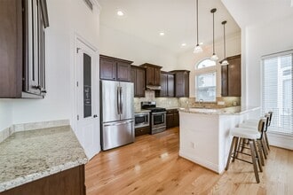 Building Photo - 2016 Sabine St