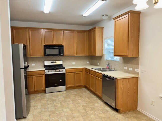 Building Photo - 10317 Laredo Dr