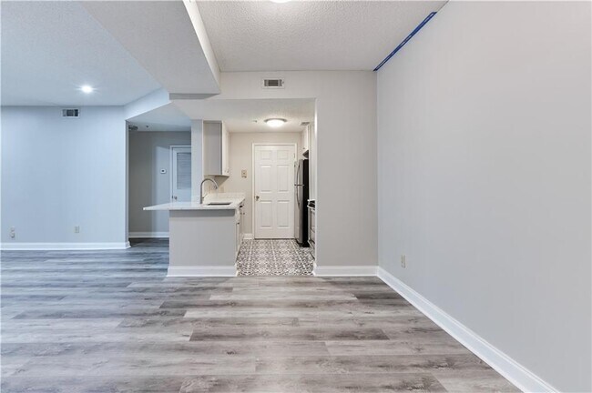 Building Photo - 1075 Peachtree St NE