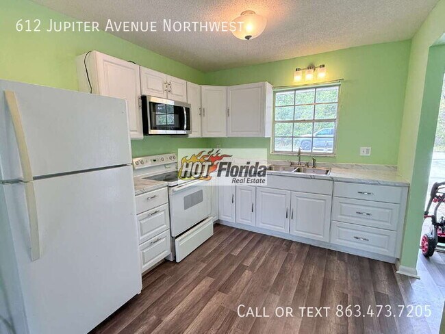 Foto del edificio - 612 Jupiter Ave NW