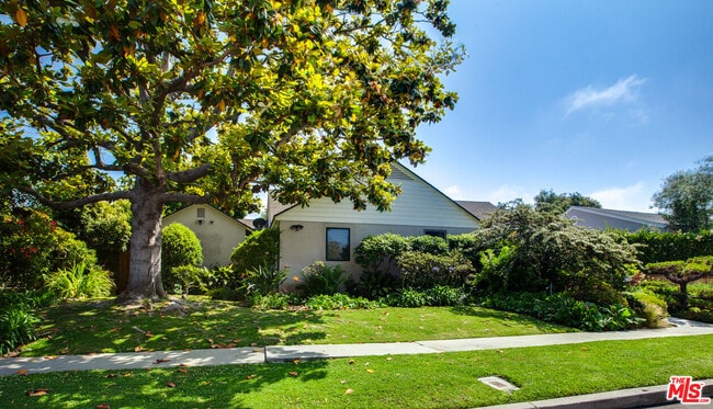 Foto del edificio - 3363 Colbert Ave