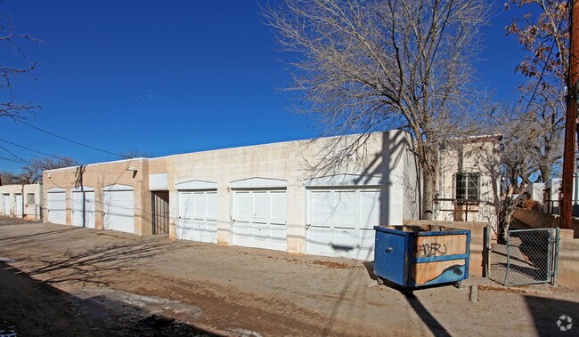Building Photo - 1204 Silver Ave SW