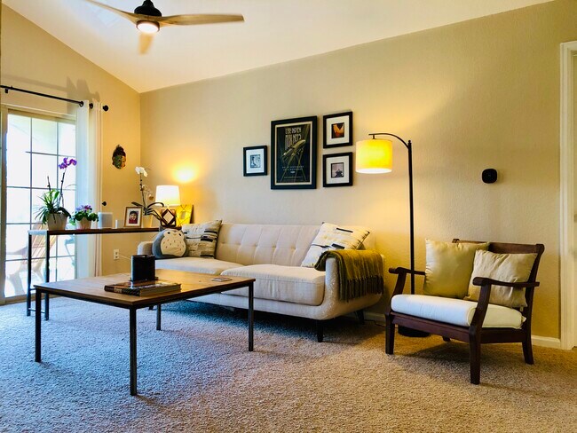 Sala de estar - 5620 Fossil Creek Pky