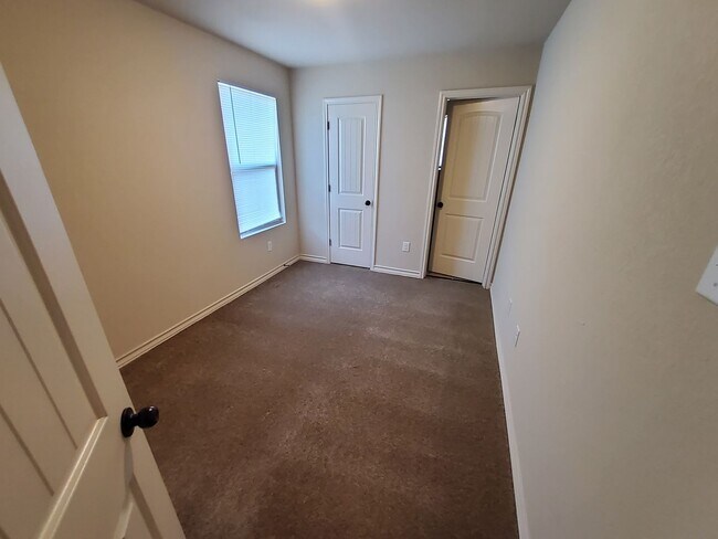 Building Photo - 6003 Karly Way #104, San Antonio, TX. 78244