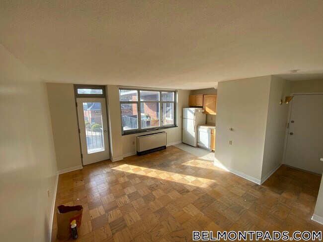 Building Photo - 125 Trapelo Rd