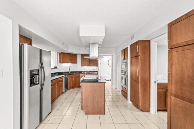 Foto del edificio - 7201 Promenade Dr