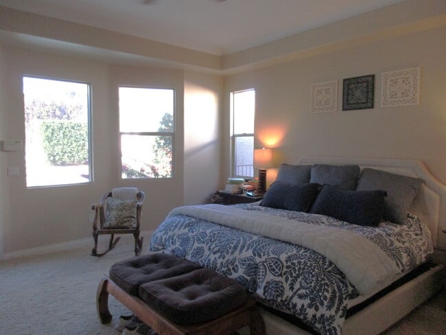 Building Photo - Taylorville Street