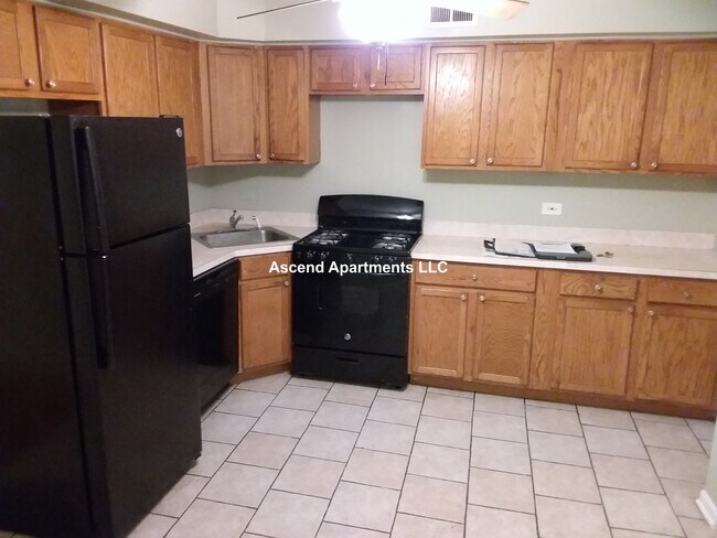 Foto del edificio - 2720 E 75th St
