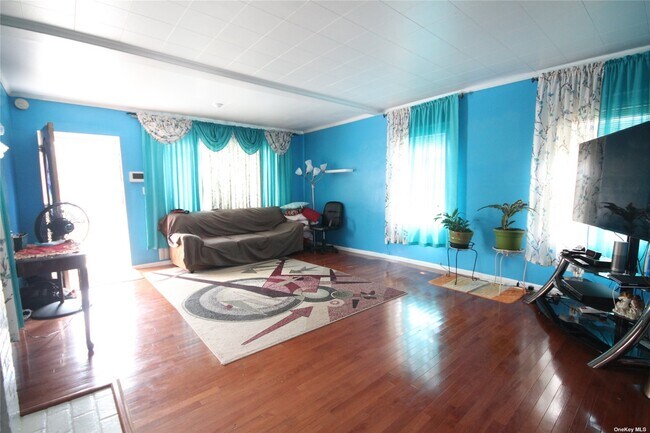 Foto del edificio - 110-26 217th St