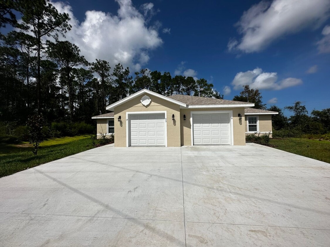 33 Rose Dr, Palm Coast, FL 32164 House Rental in Palm Coast, FL