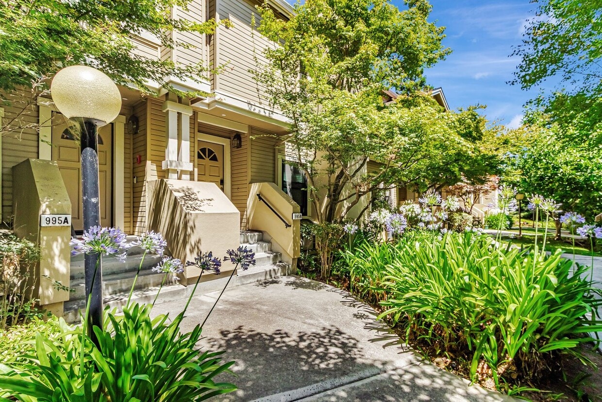 Primary Photo - Two Primary Suites w/ Bonus Room l Prime L...