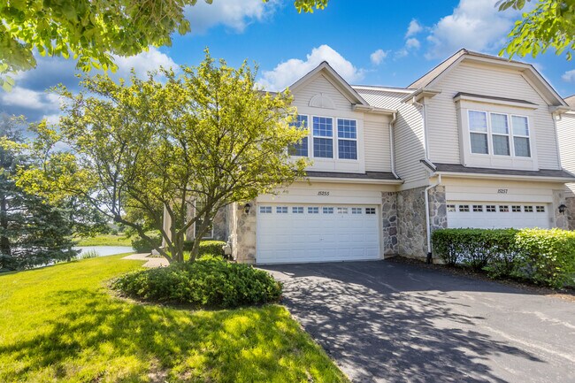 Foto del edificio - 15255 Pinewood Rd