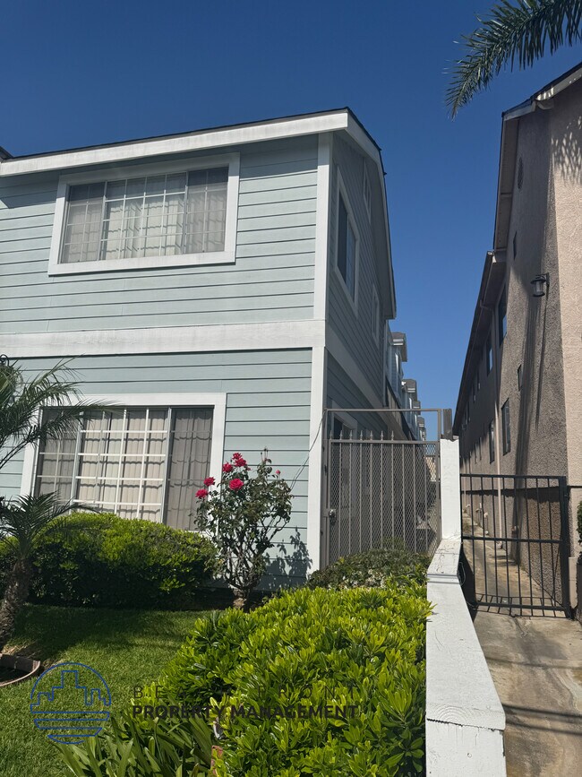 Foto del edificio - 13611 Kornblum Ave.