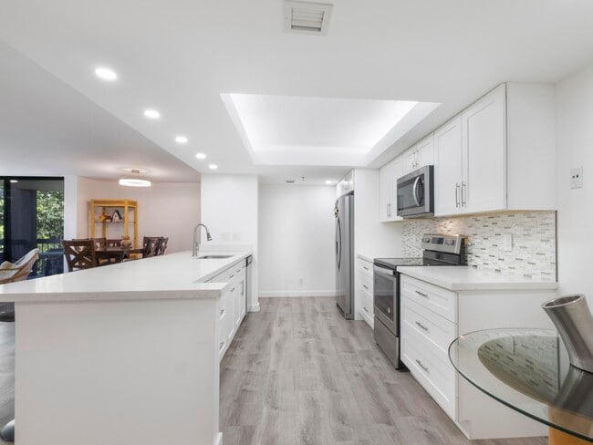 Building Photo - 955 Egret Cir