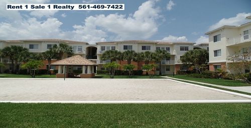 Building Photo - 9825 Baywinds Blvd
