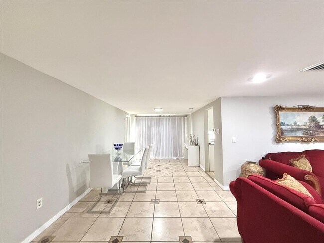 Foto del edificio - 8516 Arrowhead Row