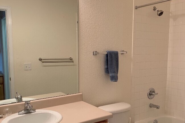 Foto del edificio - 10580 Parkington Ln