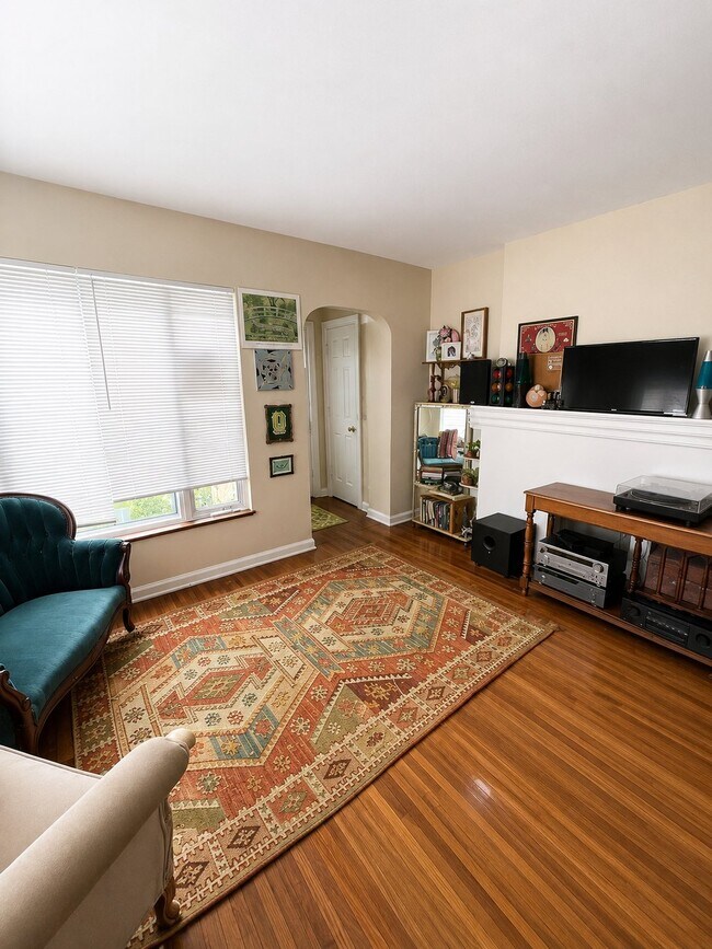 Foto del edificio - 331-333-333 S Westgate Ave