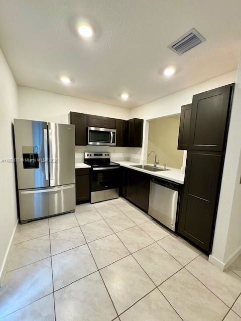 Foto del edificio - 557 NE 5th Terrace