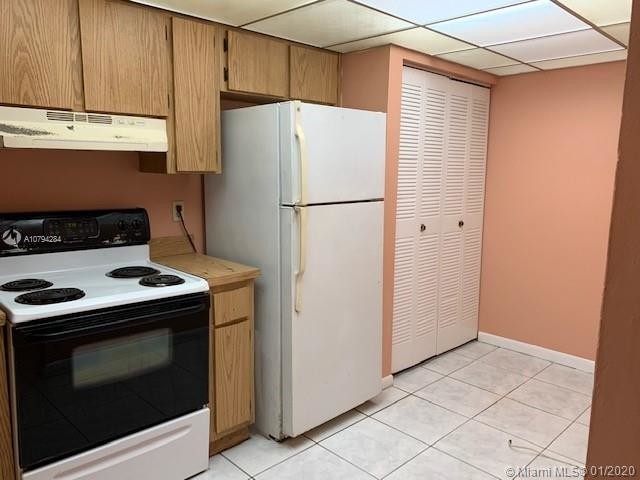 Foto del edificio - 861 NE 207th Ln