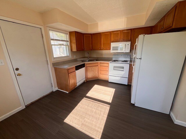 Kitchen - 1322 N Rutledge St