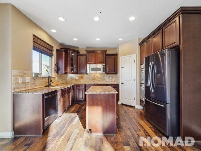 Foto del edificio - 13035 Tamarac Pl