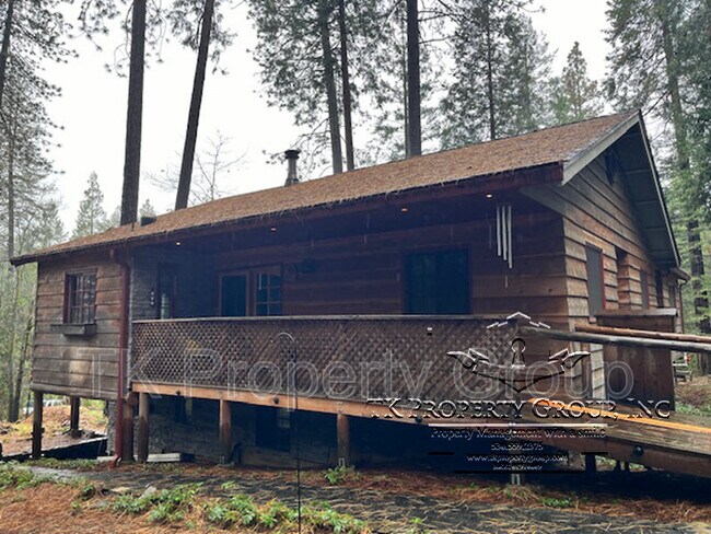Building Photo - 13052 Wood Rose Way